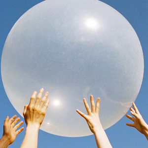 小孩半夜喂姐姐吃睾丸
